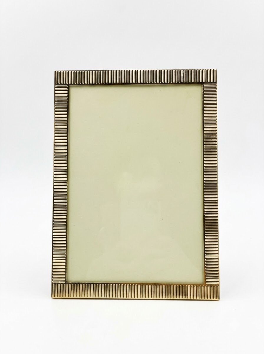 Brick Pattern Photo Frame