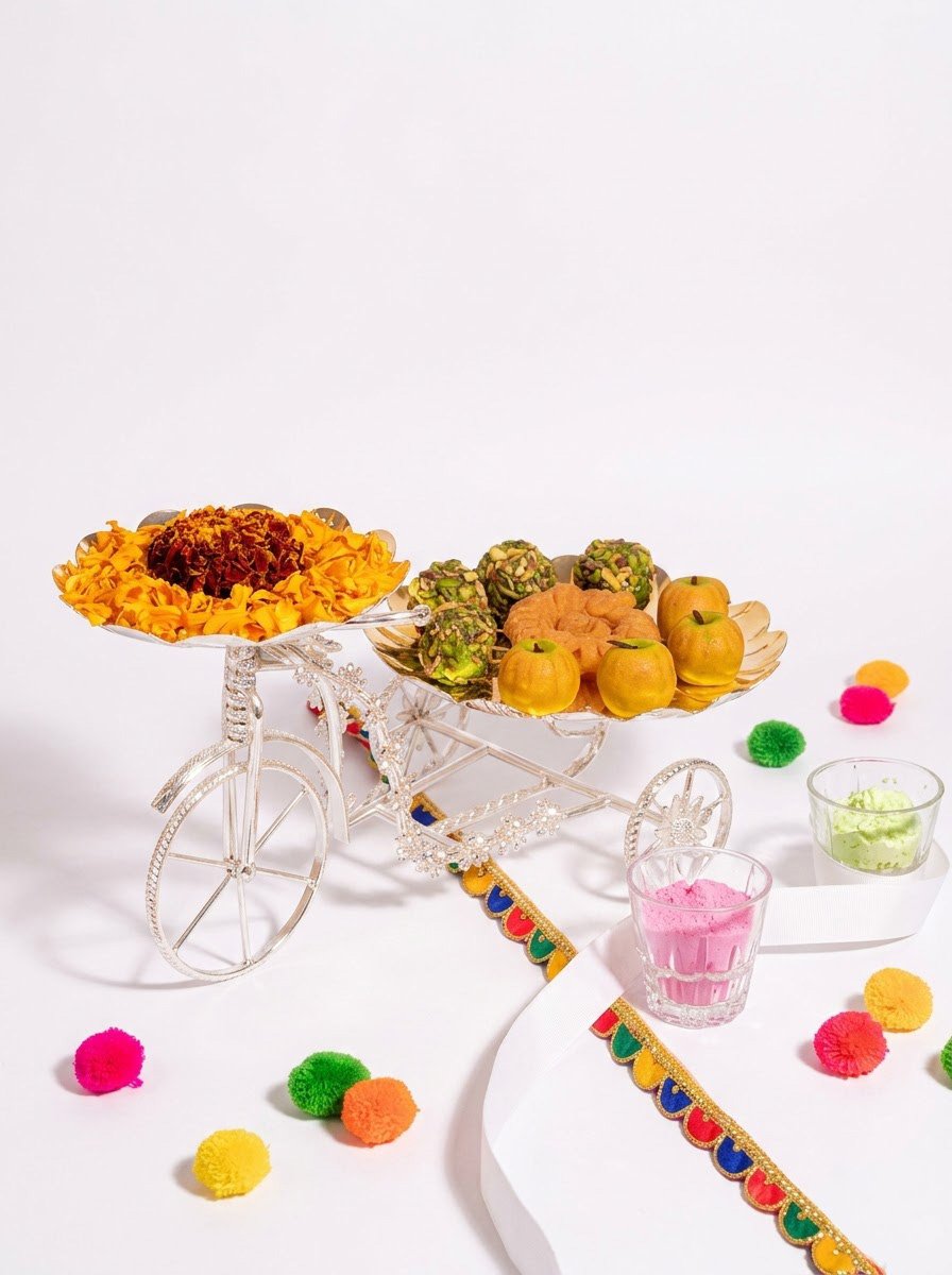 Round Flower Platter on Cycle